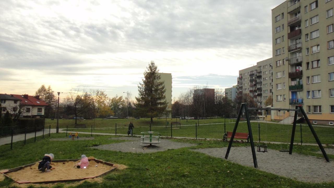 Apartament Dla Turystow Tychy Bagian luar foto